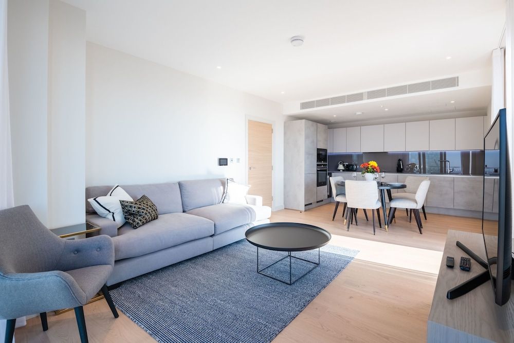 Modern Family Home close to Victoria Station Apartment (2 Bedrooms) 19