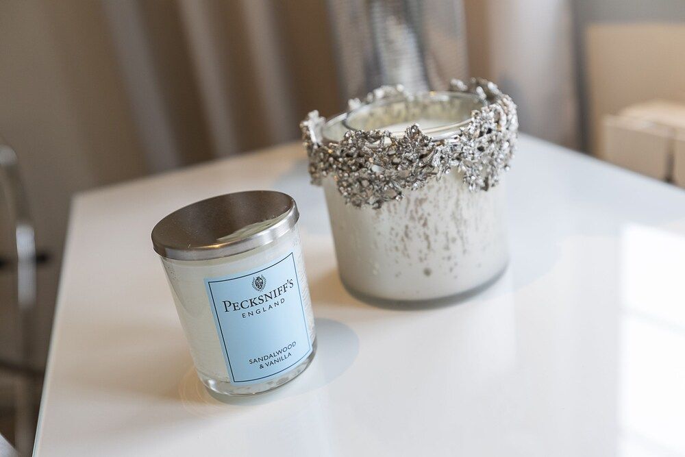 Imperial Suite in Swiss Cottage Apartment, 1 Double Bed with Sofa bed 18