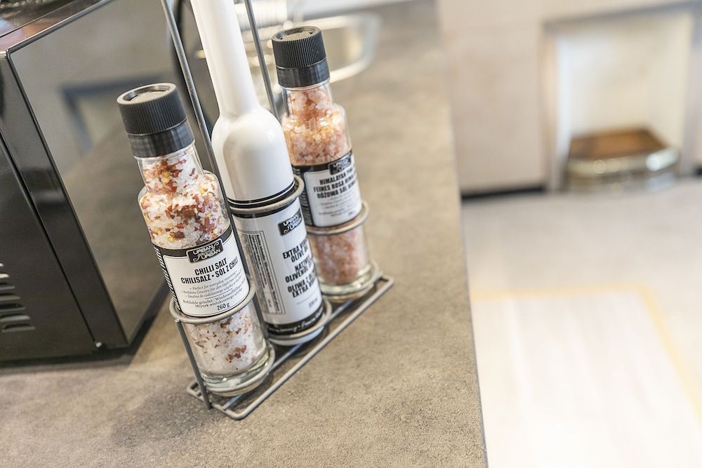 undefined Grand Swiss Cottage Apartment 10