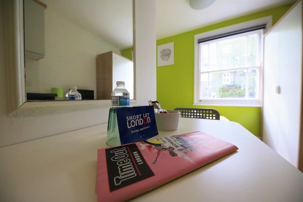 undefined IN2 Large Studio 6