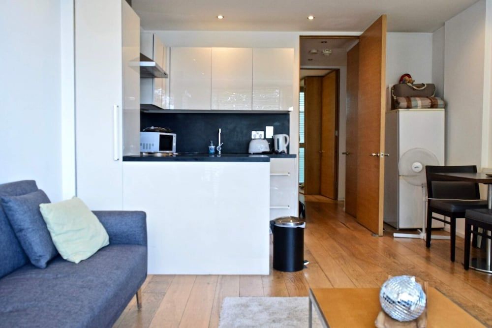 undefined Modern 1 Bedroom Property in Central London 4