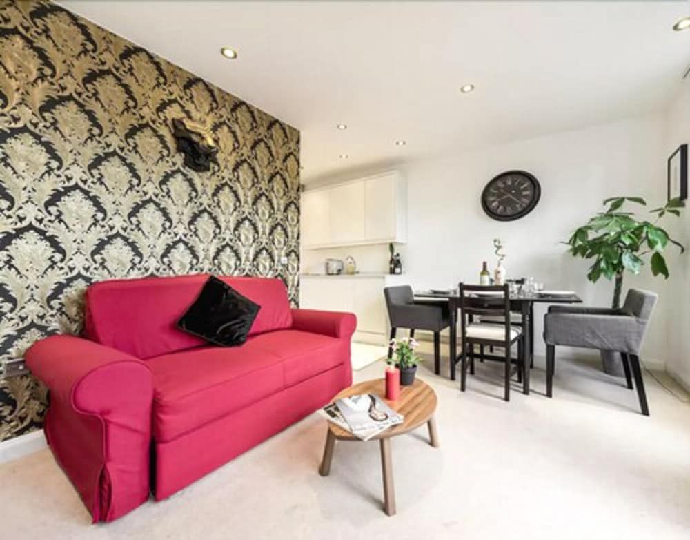 The Art Inn Panoramic Apartment, 1 Double Bed with Sofa bed, Balcony 4