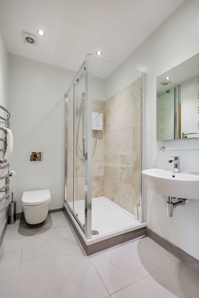 The Art Inn Design Apartment, Multiple Beds 11