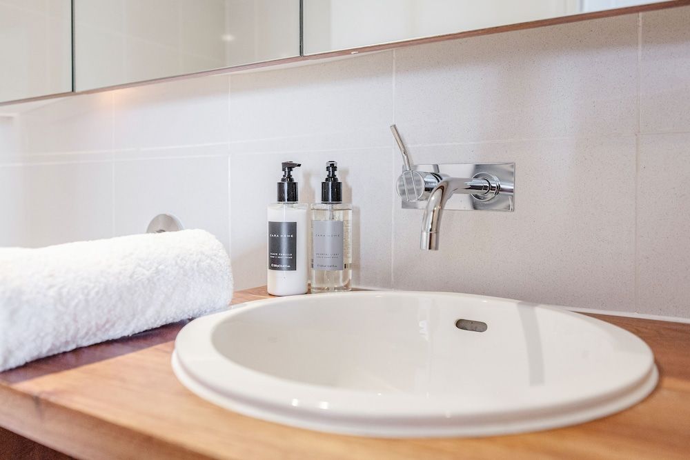 undefined Stunning 2 bed Penthouse apartment 5