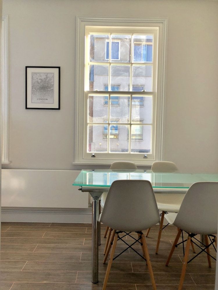 undefined Stylish Maisonette and studio in Victoria 5