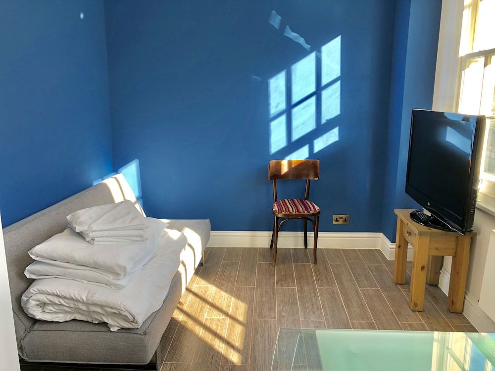 Stylish Maisonette and studio in Victoria City Apartment, 2 Bedrooms, Terrace, City View 13