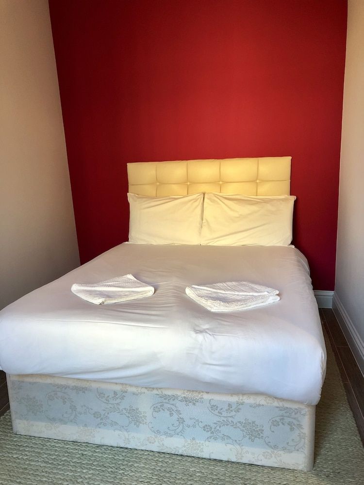 Stylish Maisonette and studio in Victoria City Apartment, 2 Bedrooms, Terrace, City View 3