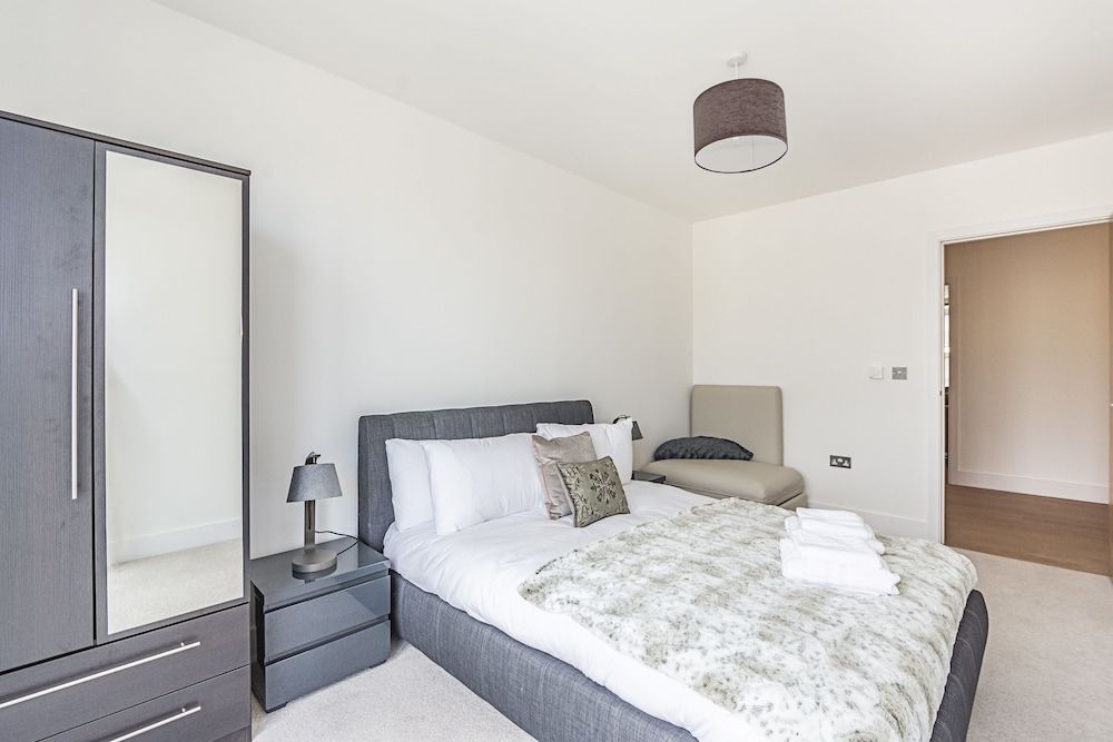 undefined Stunning Brand New Westminster Apartment 9