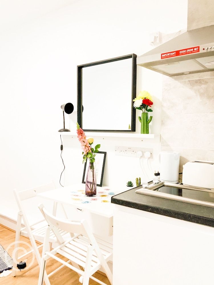 Cricklewood Studio Flats Comfort Studio 12