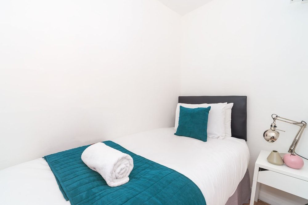 PML Apartments Montpelier Street Apartment, Multiple Beds 21