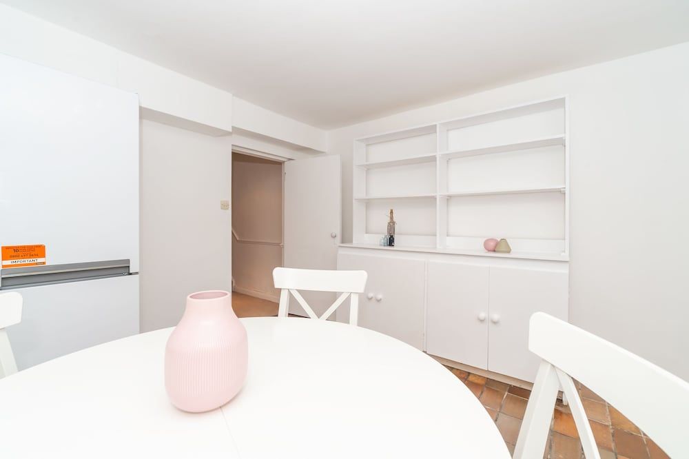 PML Apartments Montpelier Street Apartment, Multiple Beds 29