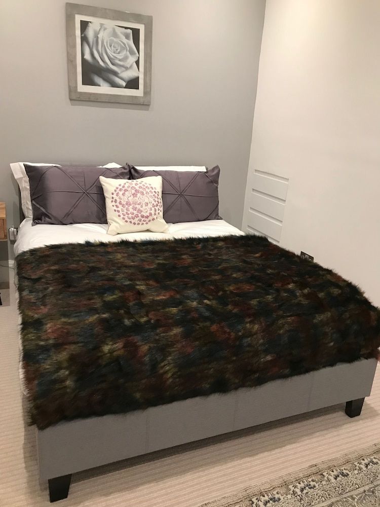 undefined Brondesbury Apartments 3