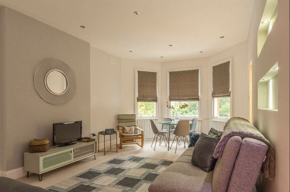 Brondesbury Apartments Apartment, 1 Double Bed with Sofa bed 2