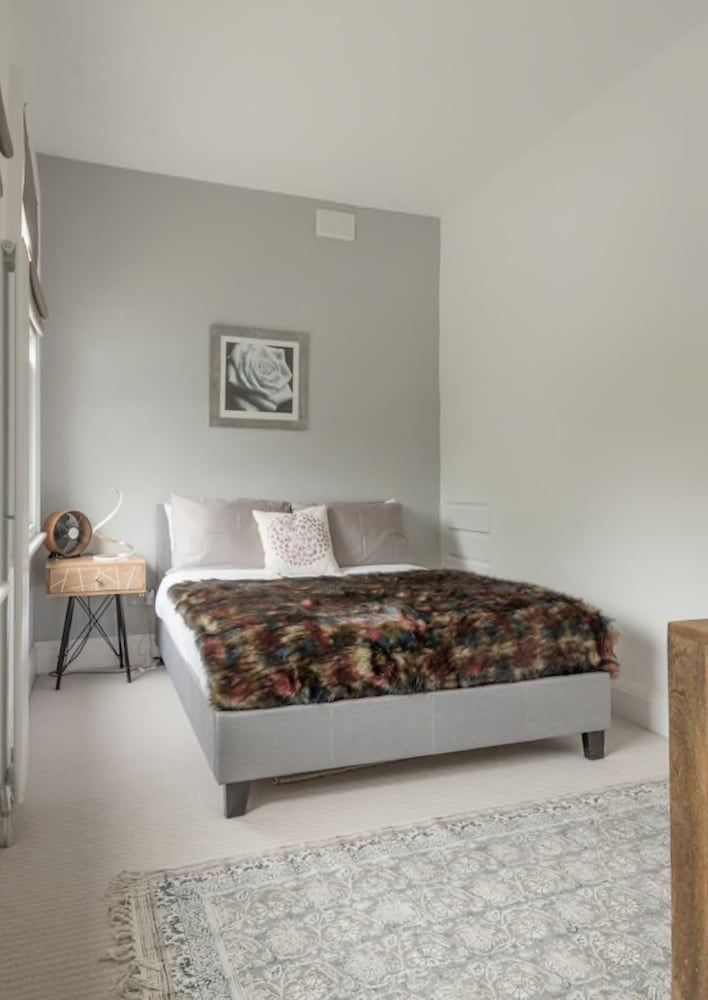 undefined Brondesbury Apartments 2