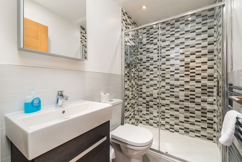 Piccadilly Lofts  by Allô Housing Apartment 9