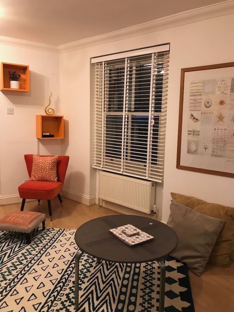 Brondesbury Arms Apartment 14