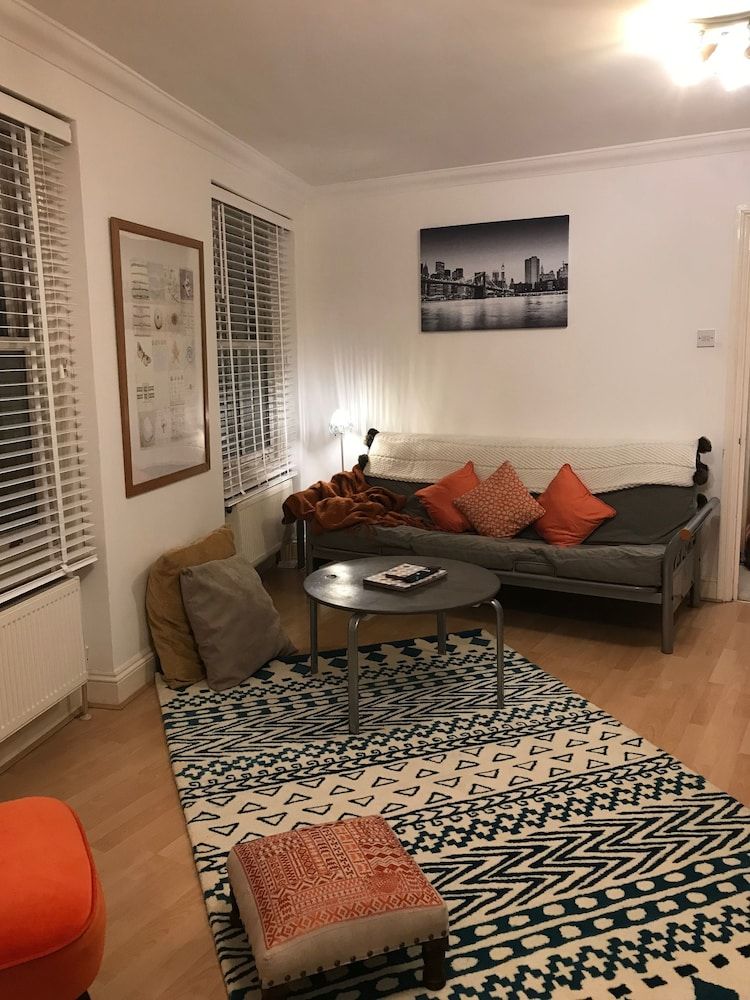 Brondesbury Arms Apartment 11