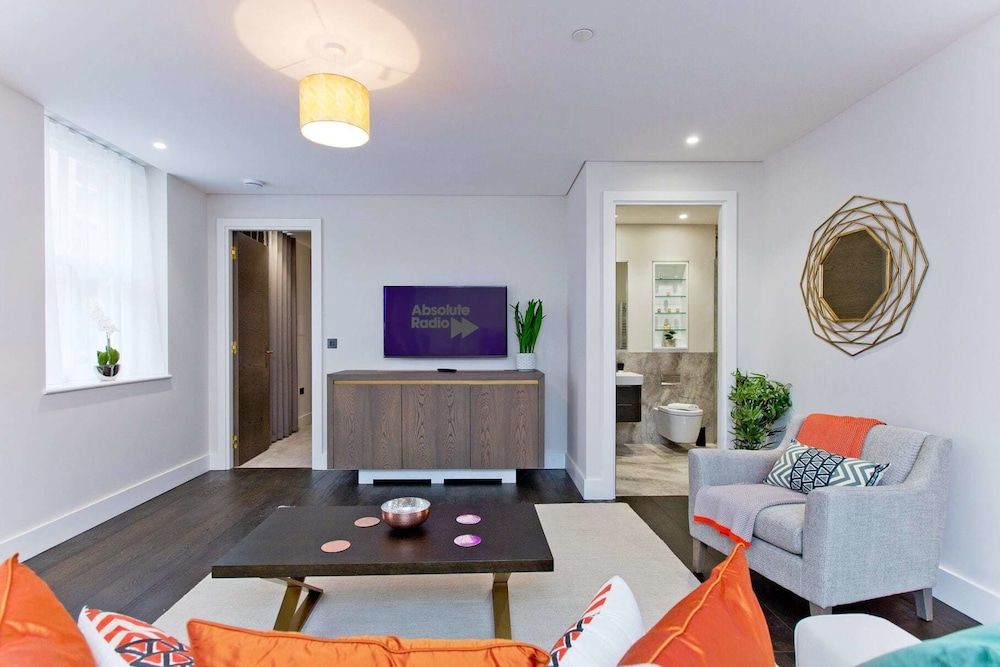 Luxury 2 bed with lift ac and concierge Comfort Apartment 18