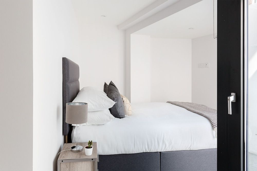 Heart of Camden Apartment, Multiple Beds (154c) 3