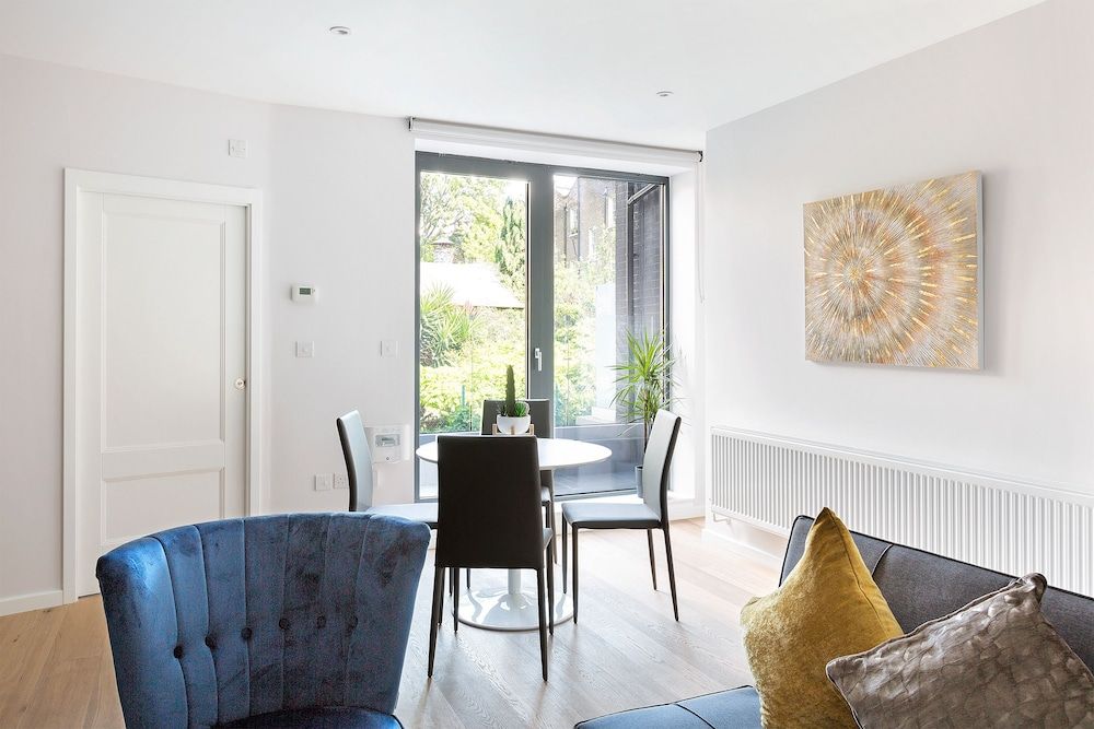 Heart of Camden Apartment, Multiple Beds (154b) 13