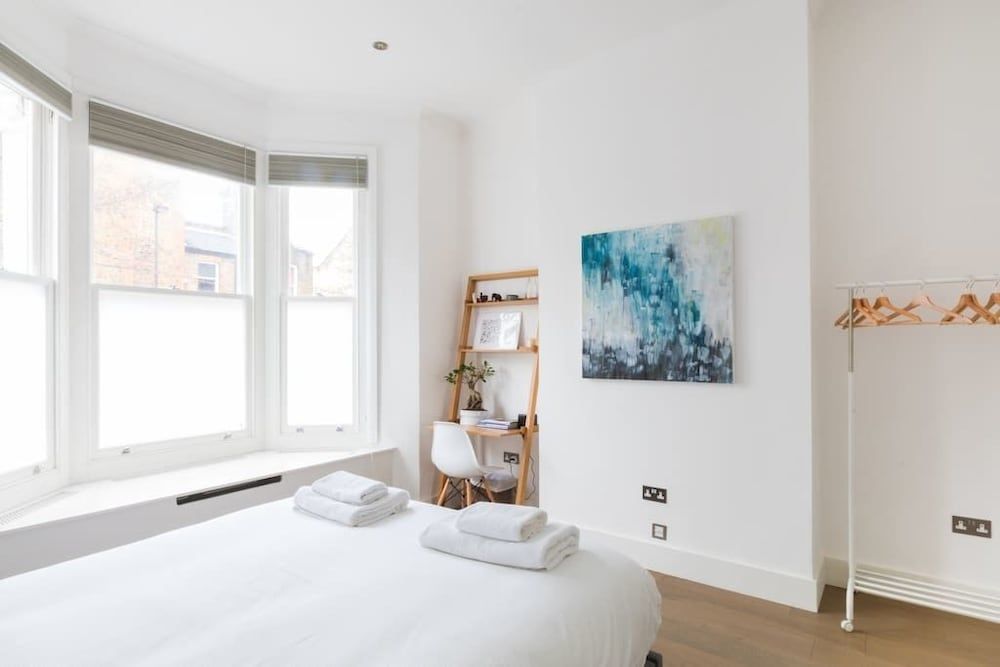 undefined Modern stylish and luxurious 1 bed flat 5