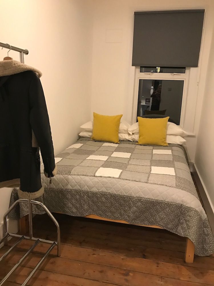 Maida Vale Queens Park Warwick Avenue Apartment with Terrace 14