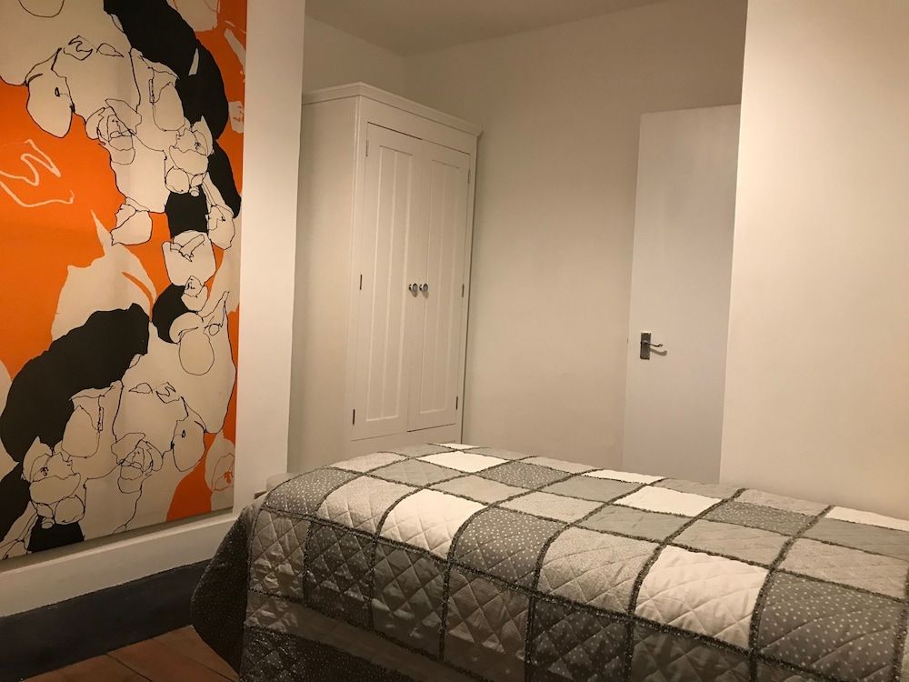 Maida Vale Queens Park Warwick Avenue Apartment with Terrace 11