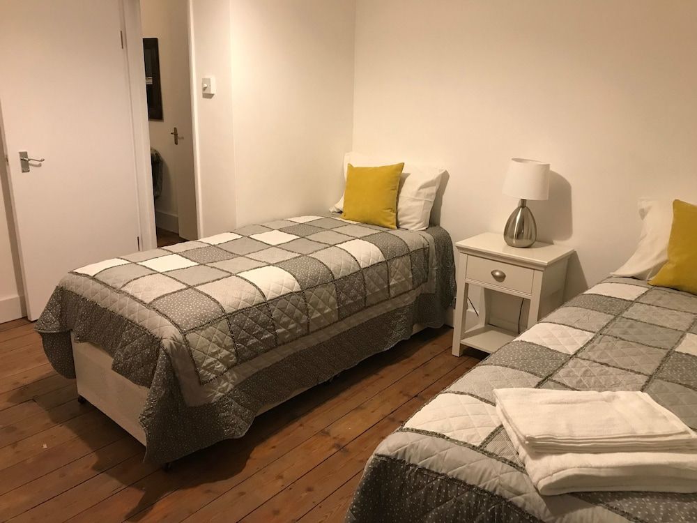 Maida Vale Queens Park Warwick Avenue Apartment with Terrace 8