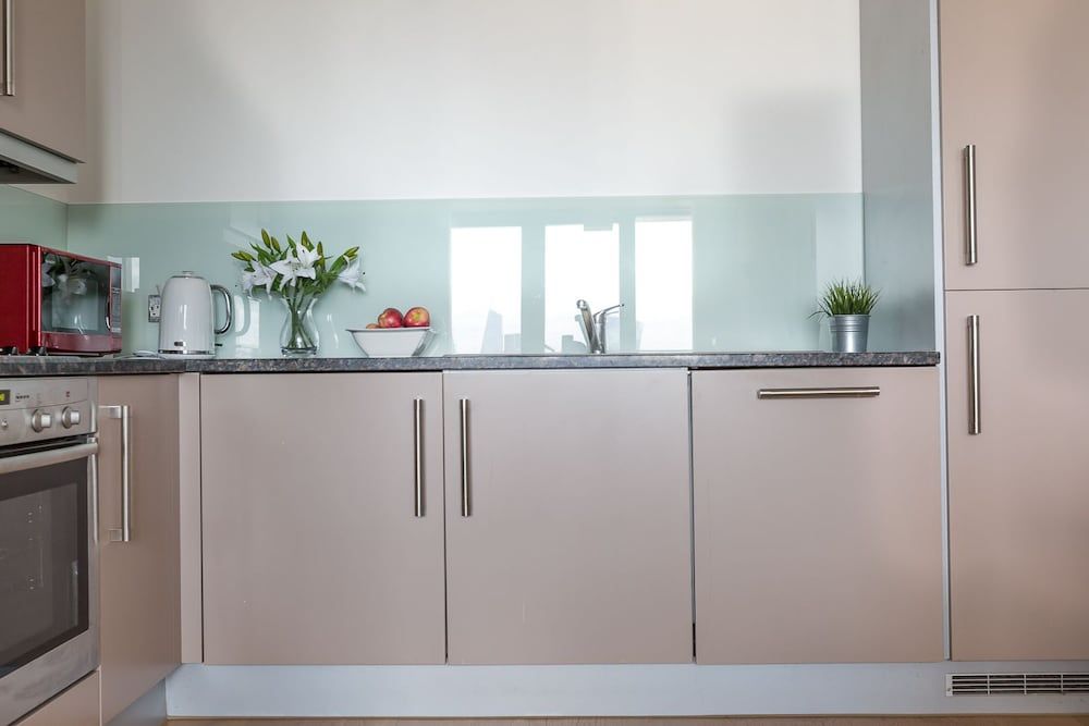 undefined Modern apartment with great views 10