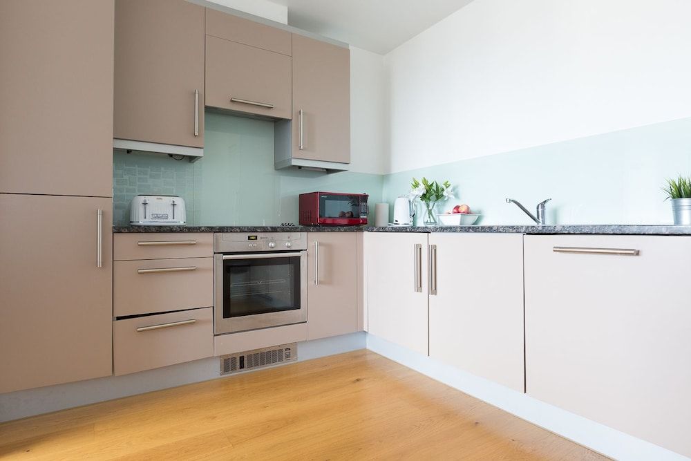 undefined Modern apartment with great views 7