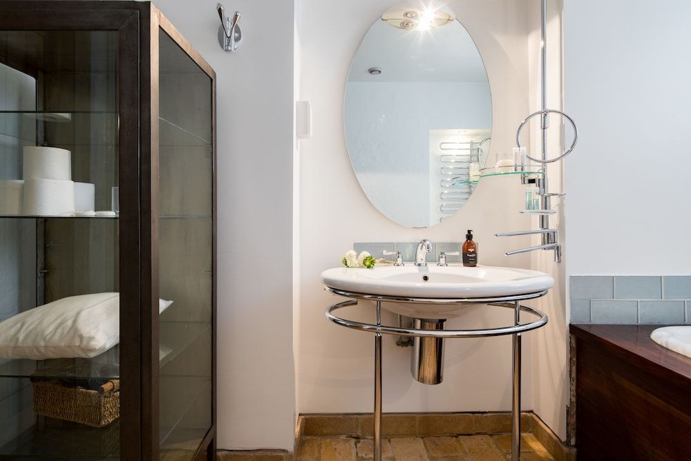 One Palace Gate Apartment, 3 Bedrooms 18