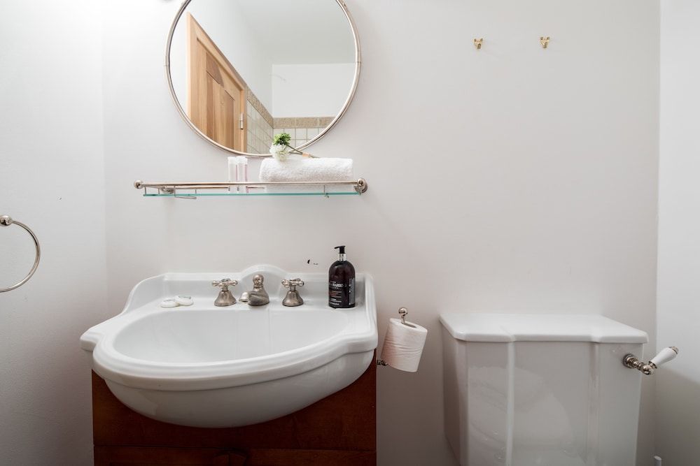 One Palace Gate Apartment, 3 Bedrooms 27