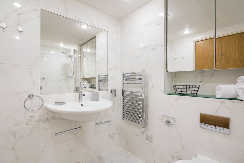 Meritas Court by Lime Street Apartment, 3 Bedrooms (21) 16