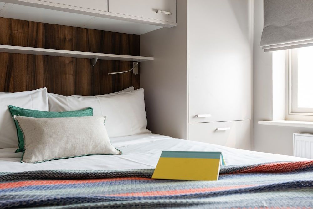 The Norfolk Escape - Beautiful & Bright 4 Mews Homes With 16bdr House (1 Bedroom) 9