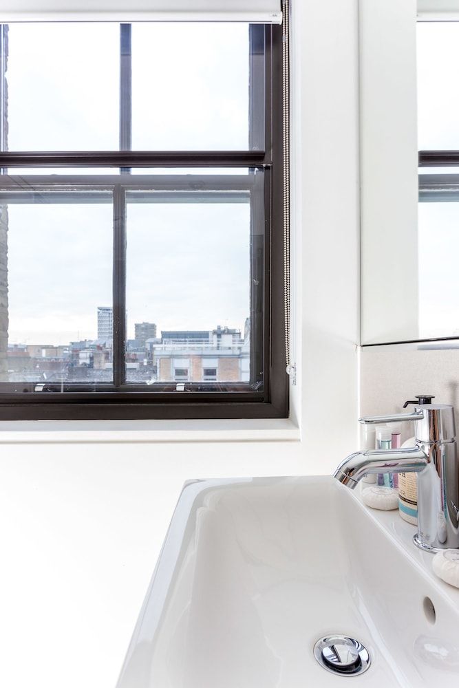 Greek Street Penthouse Penthouse, 3 Bedrooms 21