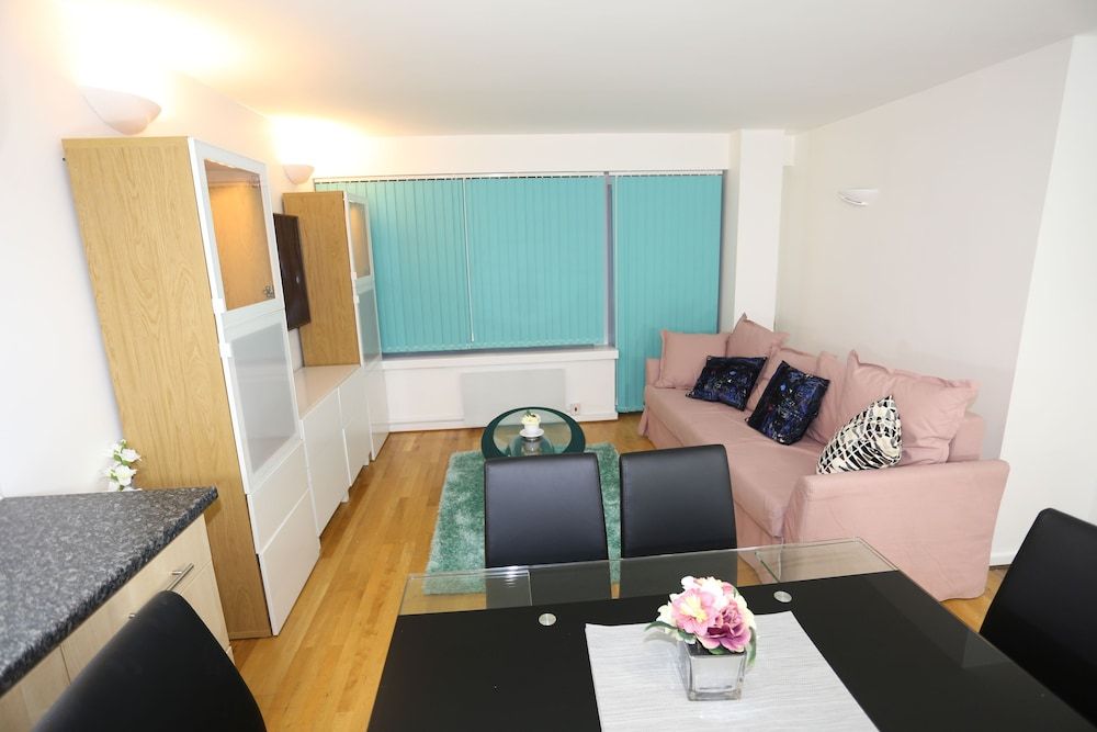 Beautiful 2 beds Woolwich Central Apt Apartment, 2 Bedrooms 10