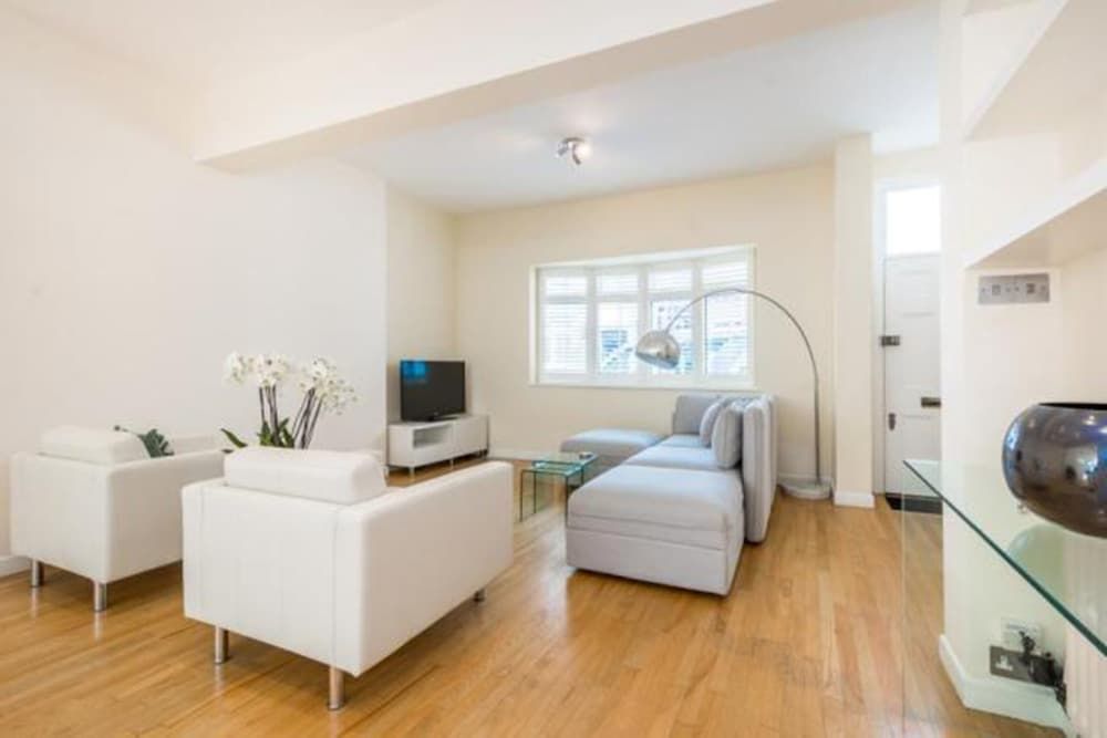 Logan Mews by Lime Street House, 3 Bedrooms 24