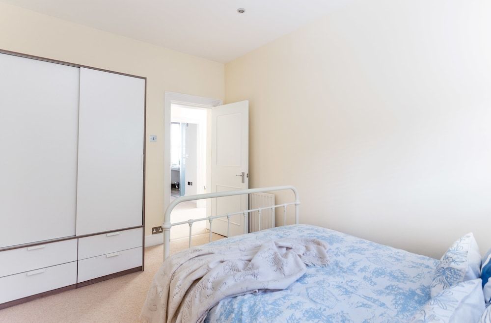 Logan Mews by Lime Street House, 3 Bedrooms 12