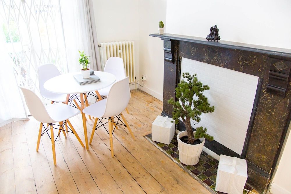 undefined Spacious Two Bed in Hackney 8