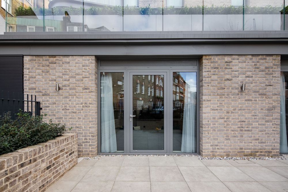 undefined VI Castle Lane 5