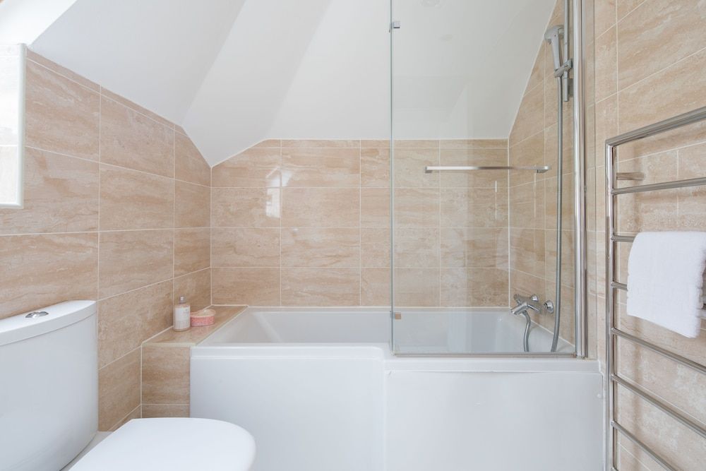 Cornwall Gardens by Lime Street House, 3 Bedrooms 48