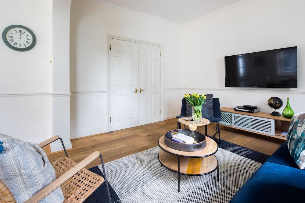 Cornwall Gardens by Lime Street House, 3 Bedrooms 38