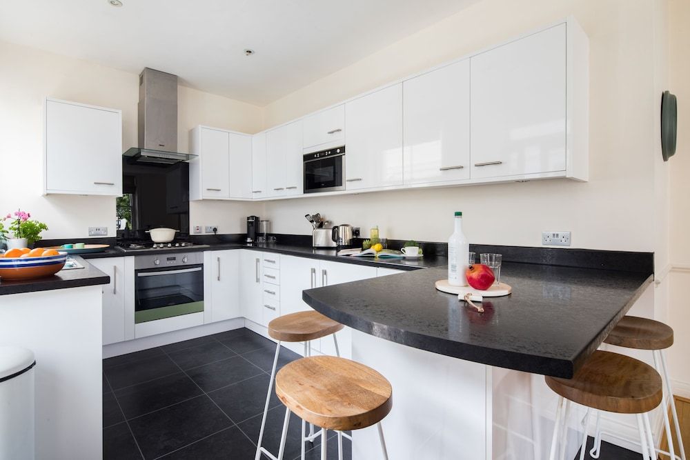 Cornwall Gardens by Lime Street House, 3 Bedrooms 26