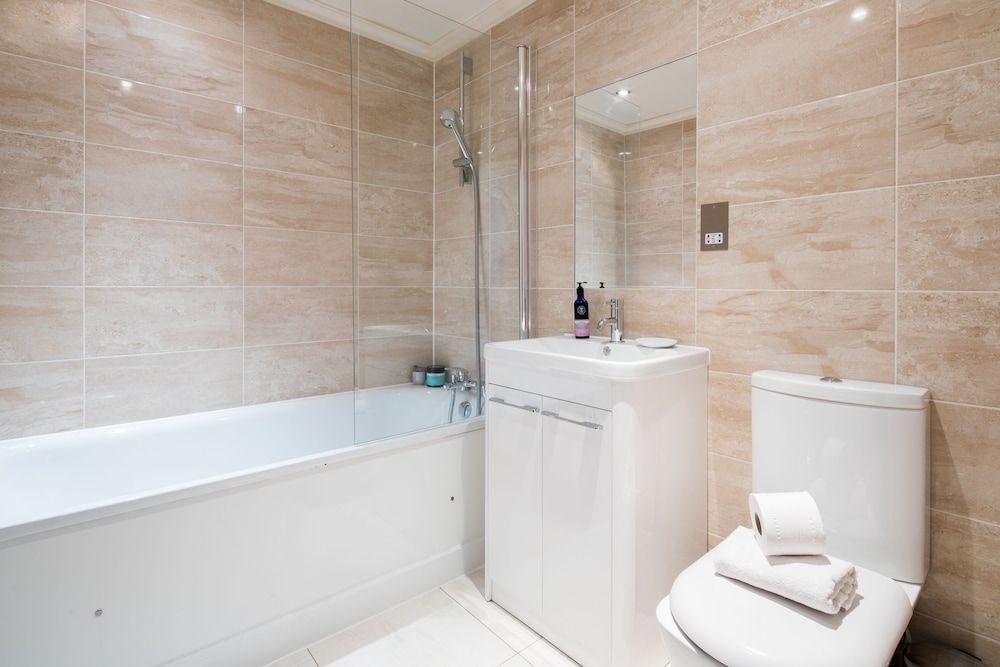 Cornwall Gardens by Lime Street House, 3 Bedrooms 43