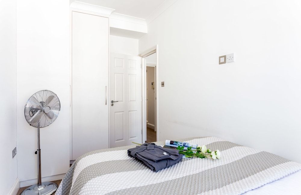 undefined Gloucester Terrace by Lime Street 7