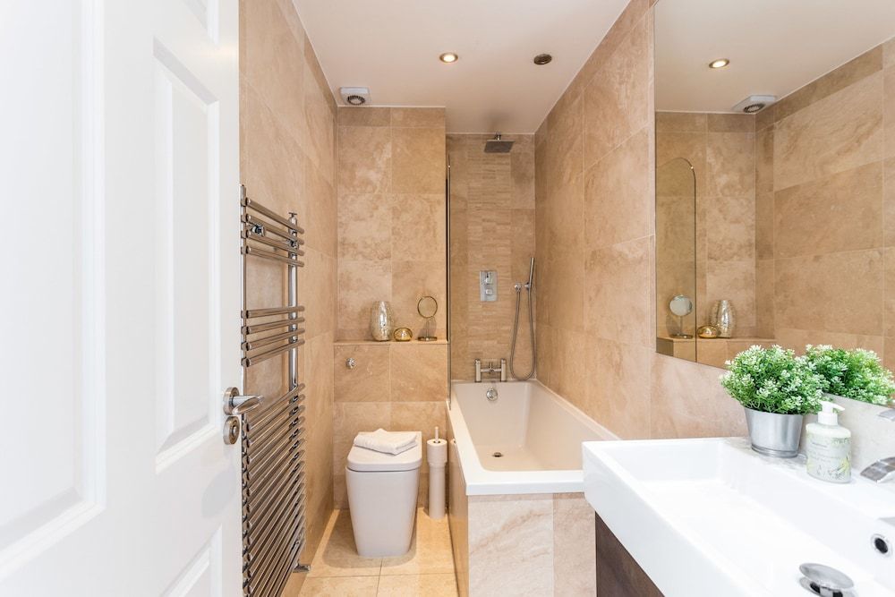 Gloucester Terrace by Lime Street Apartment, 2 Bedrooms 21