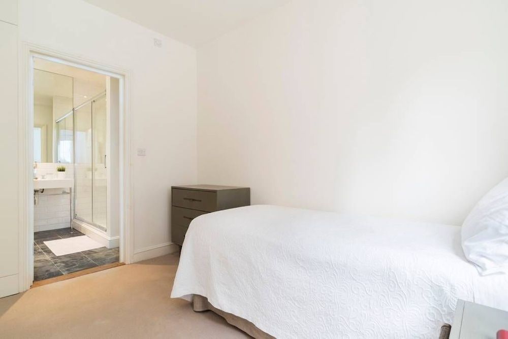 undefined Lovely 3 bedroom house South Kensington 6