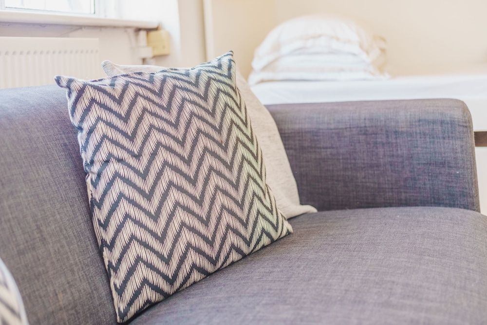 undefined Cosy High Floor Studio Greek Street Soho 4