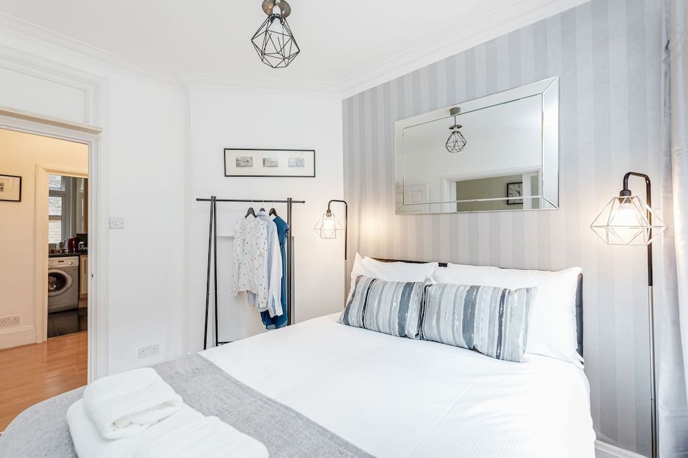 undefined Trendy Covent Garden Apartment 5