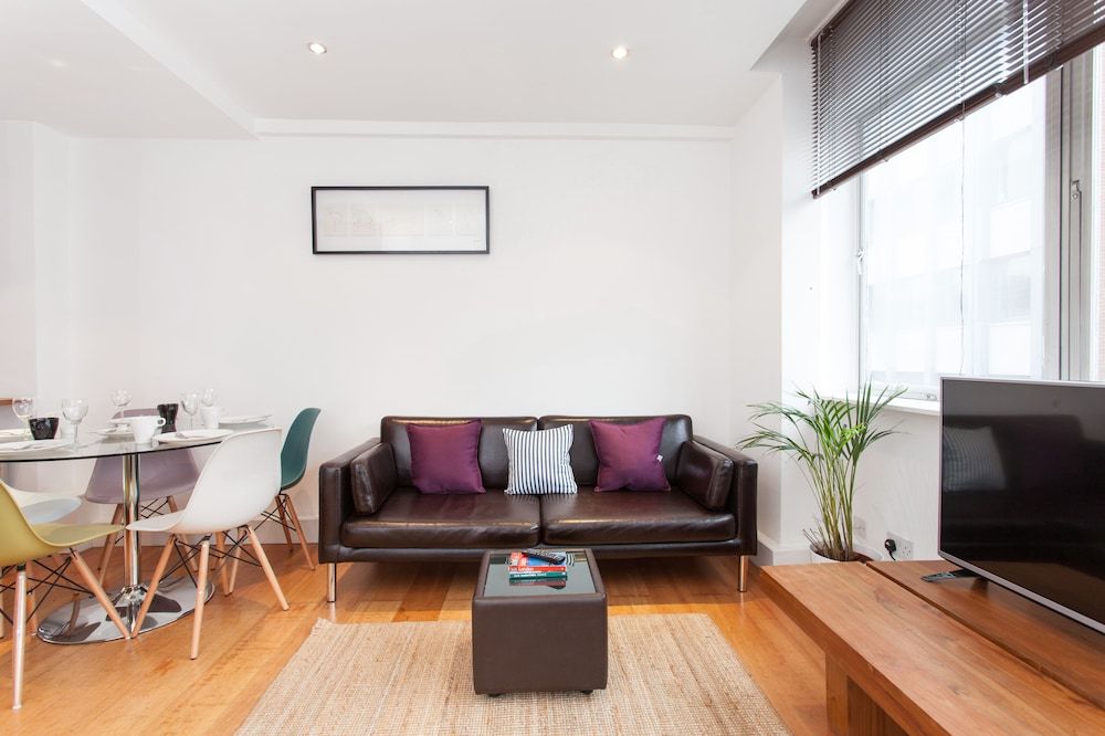 undefined Spacious Apartment Berwick St &Oxford St 8